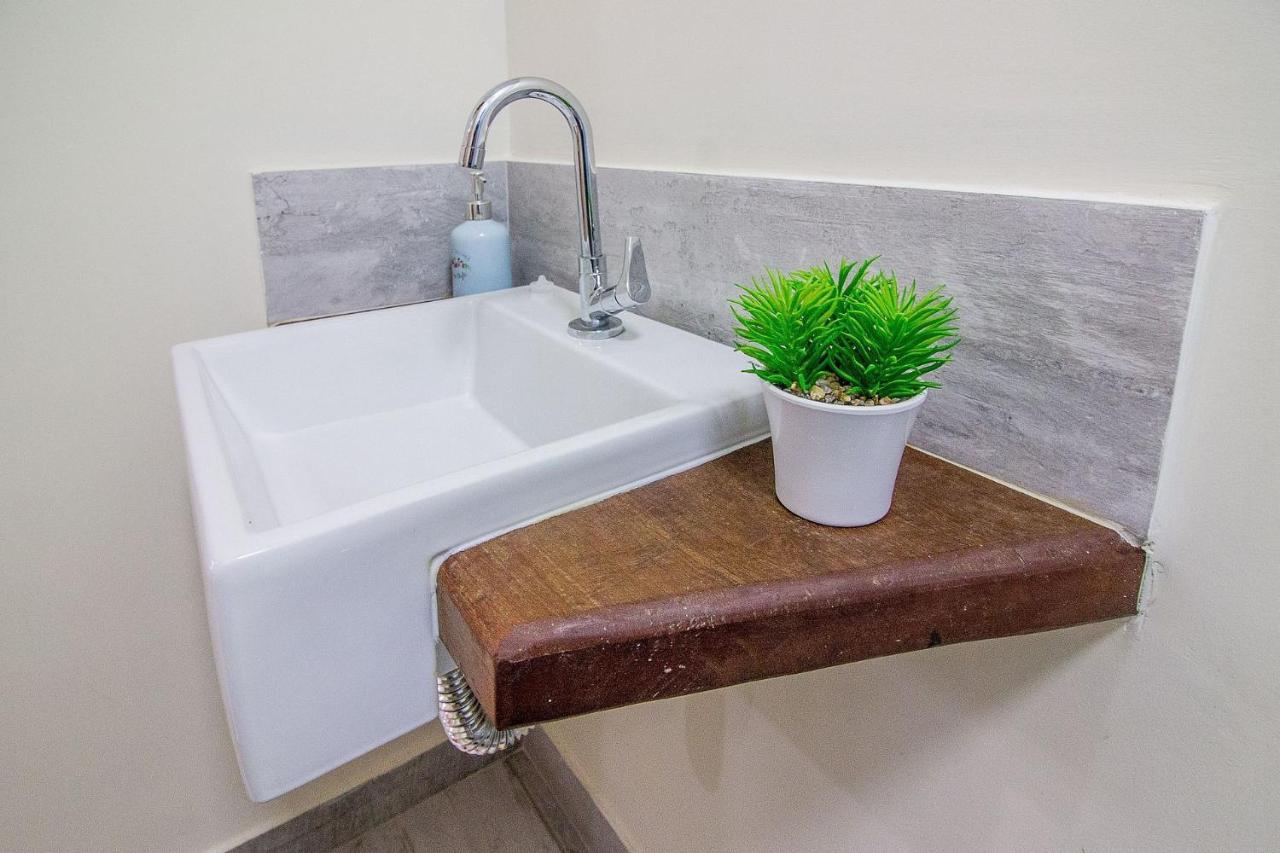 Caminhe para a Praia de Manguinhos - Casa DECORADA com wi fi, ar e espaço gourmet Búzios Exterior foto